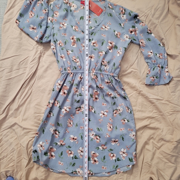 NWT - Floral dress - Picture 7 of 7